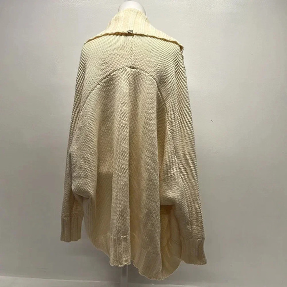 St. John Cardigan Knit Sweater Open Wool Blend Cream Ivory Size PS Petite Small - Picture 3 of 8